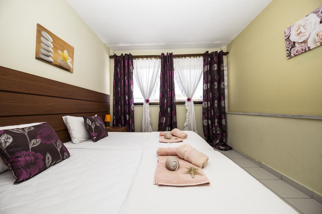 Park Apartment Paralia Dionysiou Buitenkant foto
